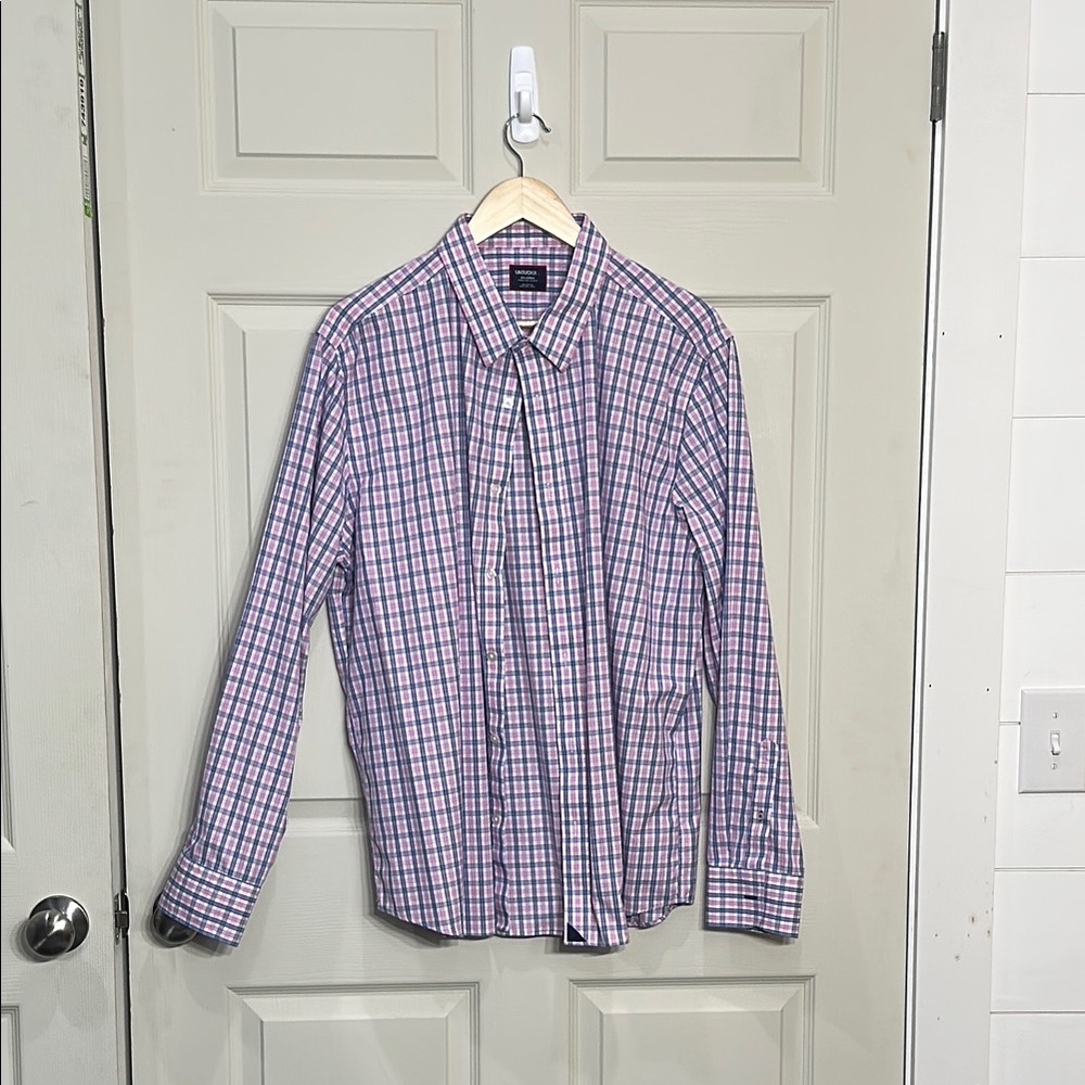 UNTUCKit Blue and Pink Casual Button Down Shirt